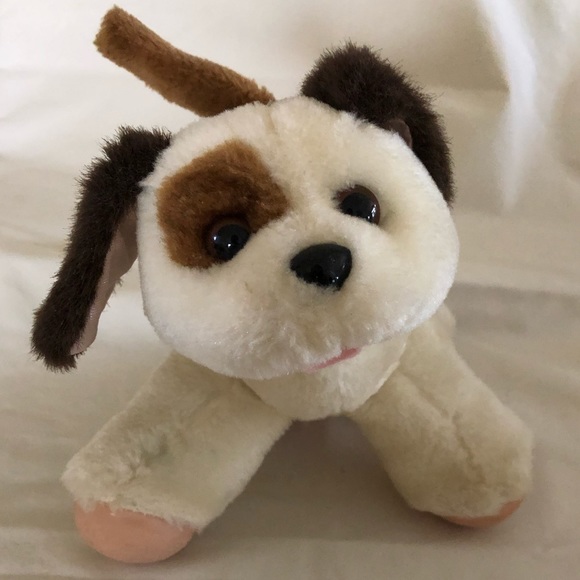 Vintage 1996 Tuggles Plush Dog Stuffed Animal Toy